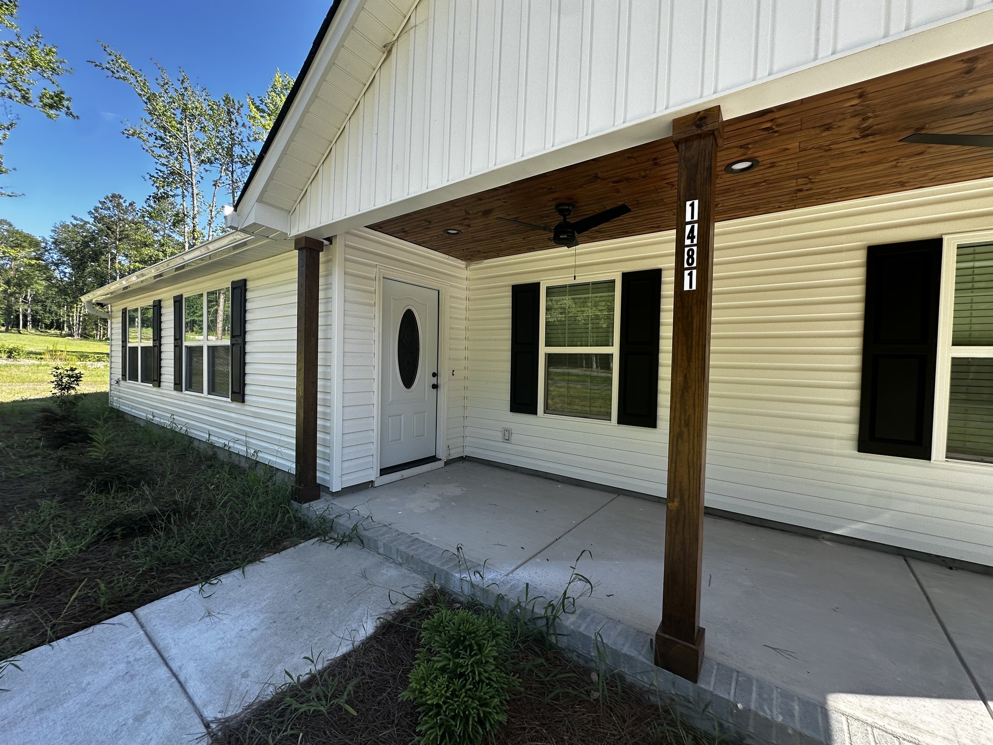 Camden House: 1485 Brewer Springs Rd