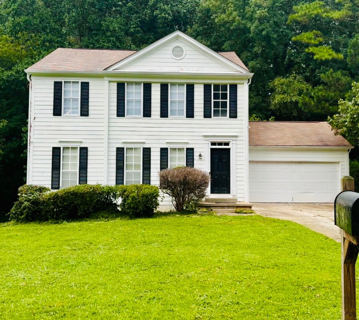 Decatur House: 4084 Pinehurst Valley Dr