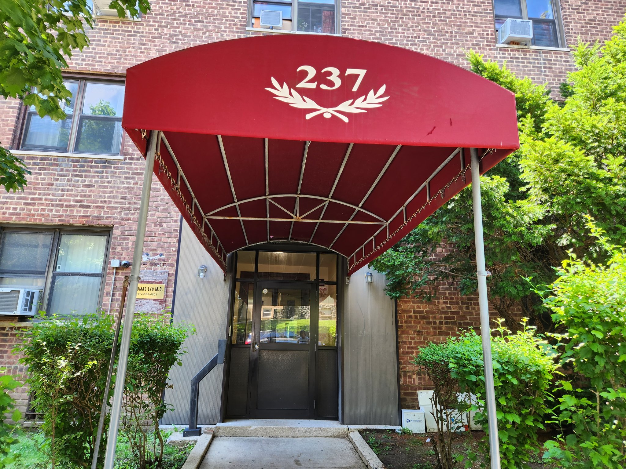 Yonkers Apartment: 237 N Broadway
