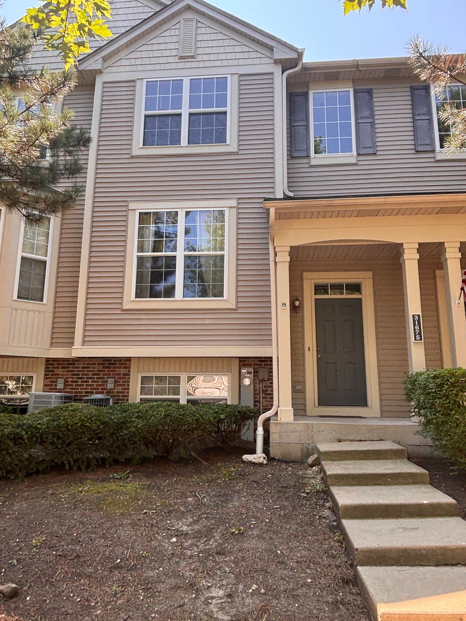 Lakemoor Townhome: 31675 Tallgrass ct