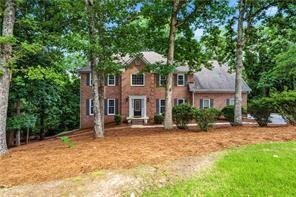 Johns Creek House: 5525 Hampstead Way