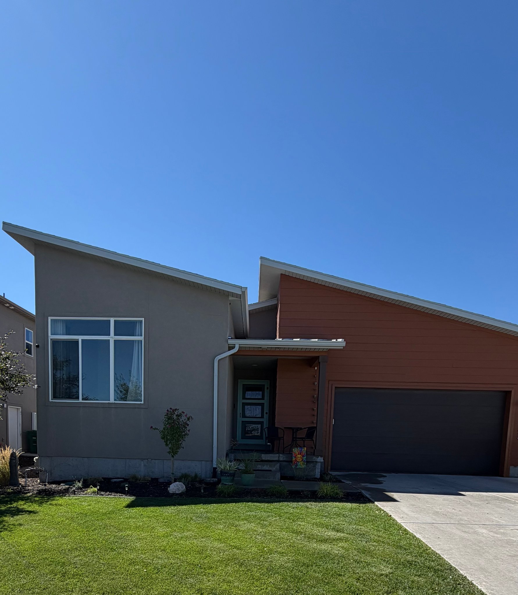 west jordan House: 6353 W 7900 S