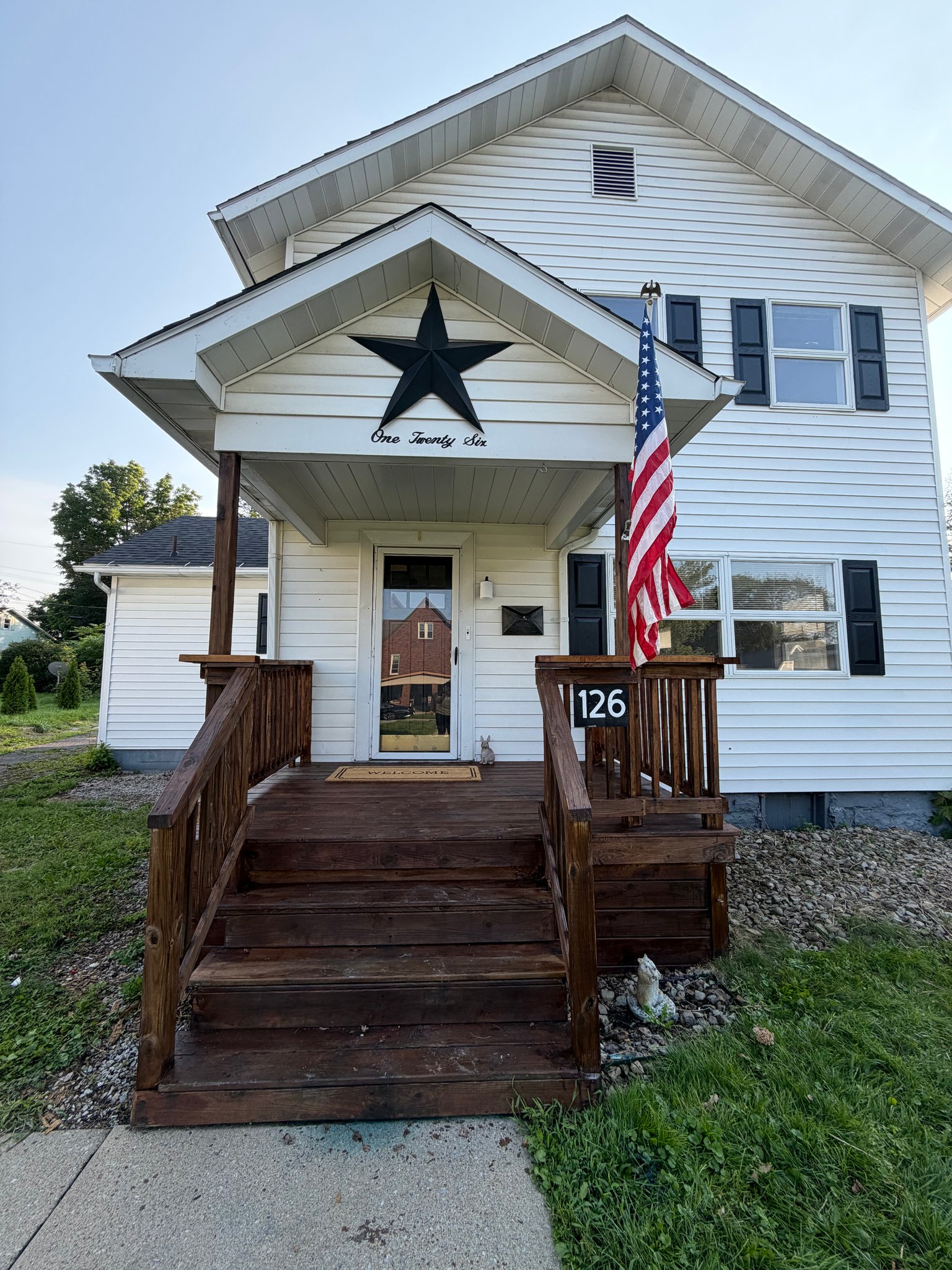 Du Bois House: 126 E Washington Ave