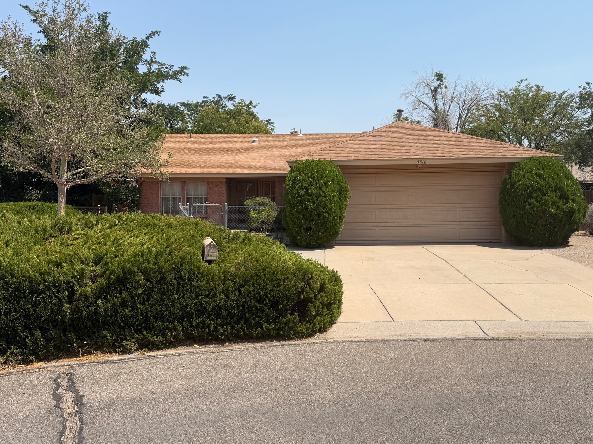 Albuquerque House: 5516 Cochiti Ct NW