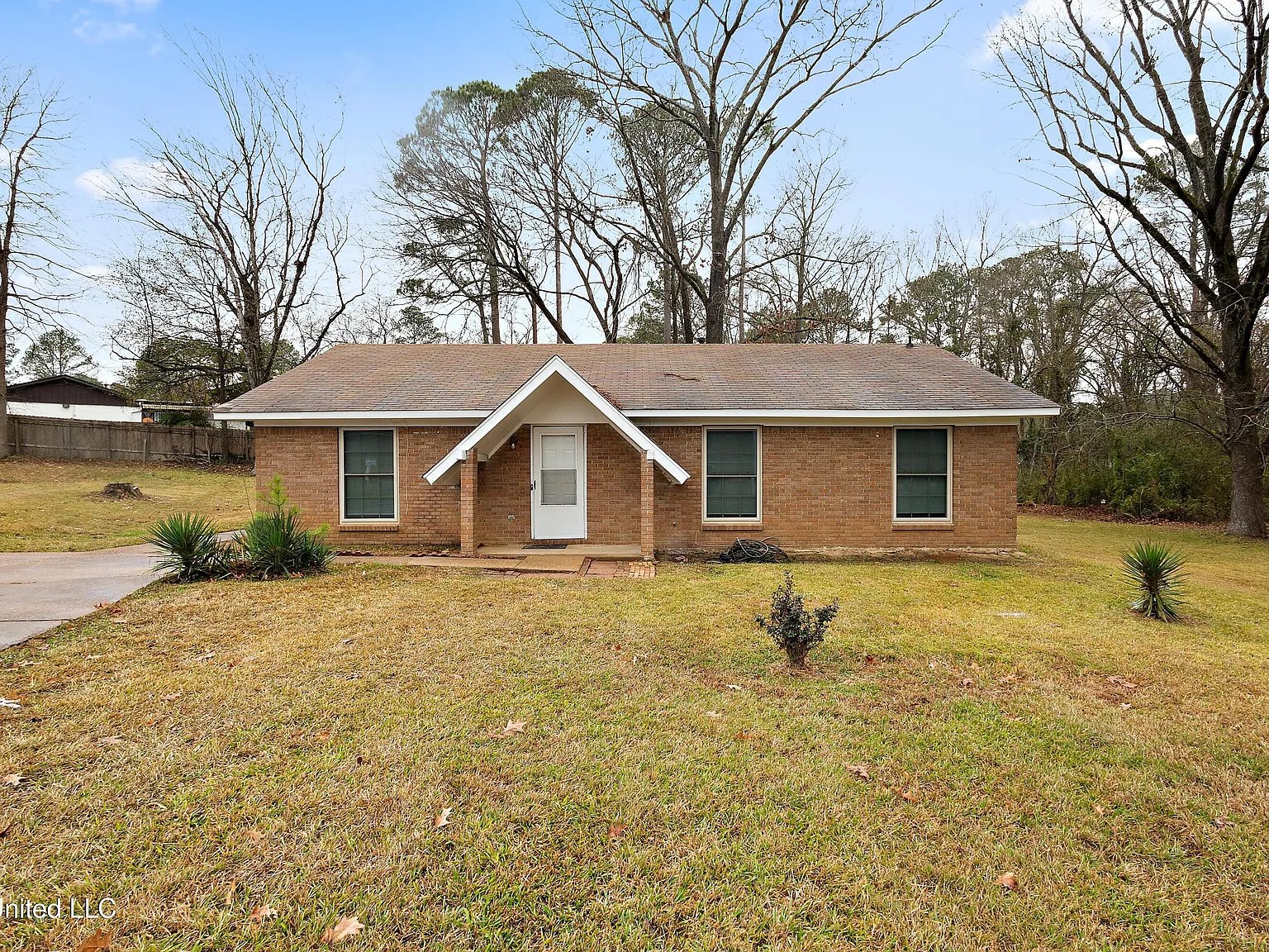 Jackson House: 18 begonia Court