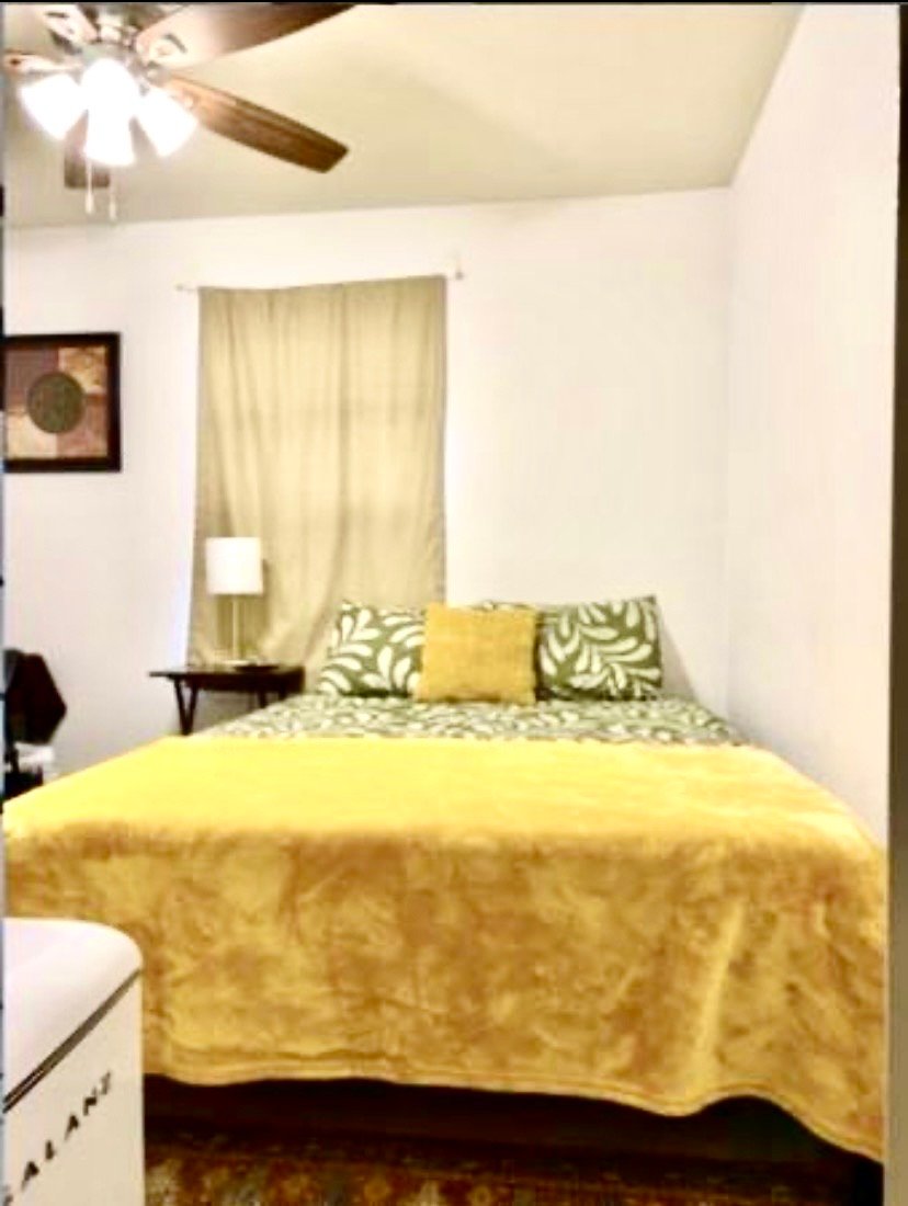San Antonio Single Room: 7707 Copper Cave