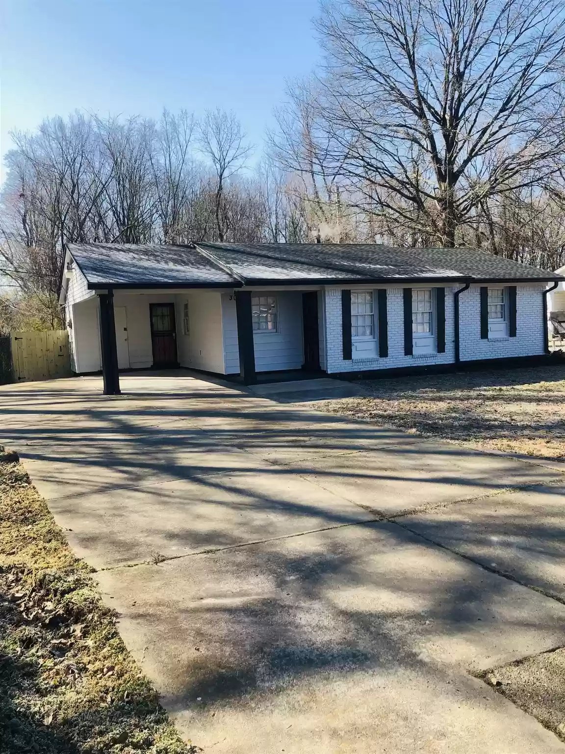 Memphis House: 305 Damone Ave