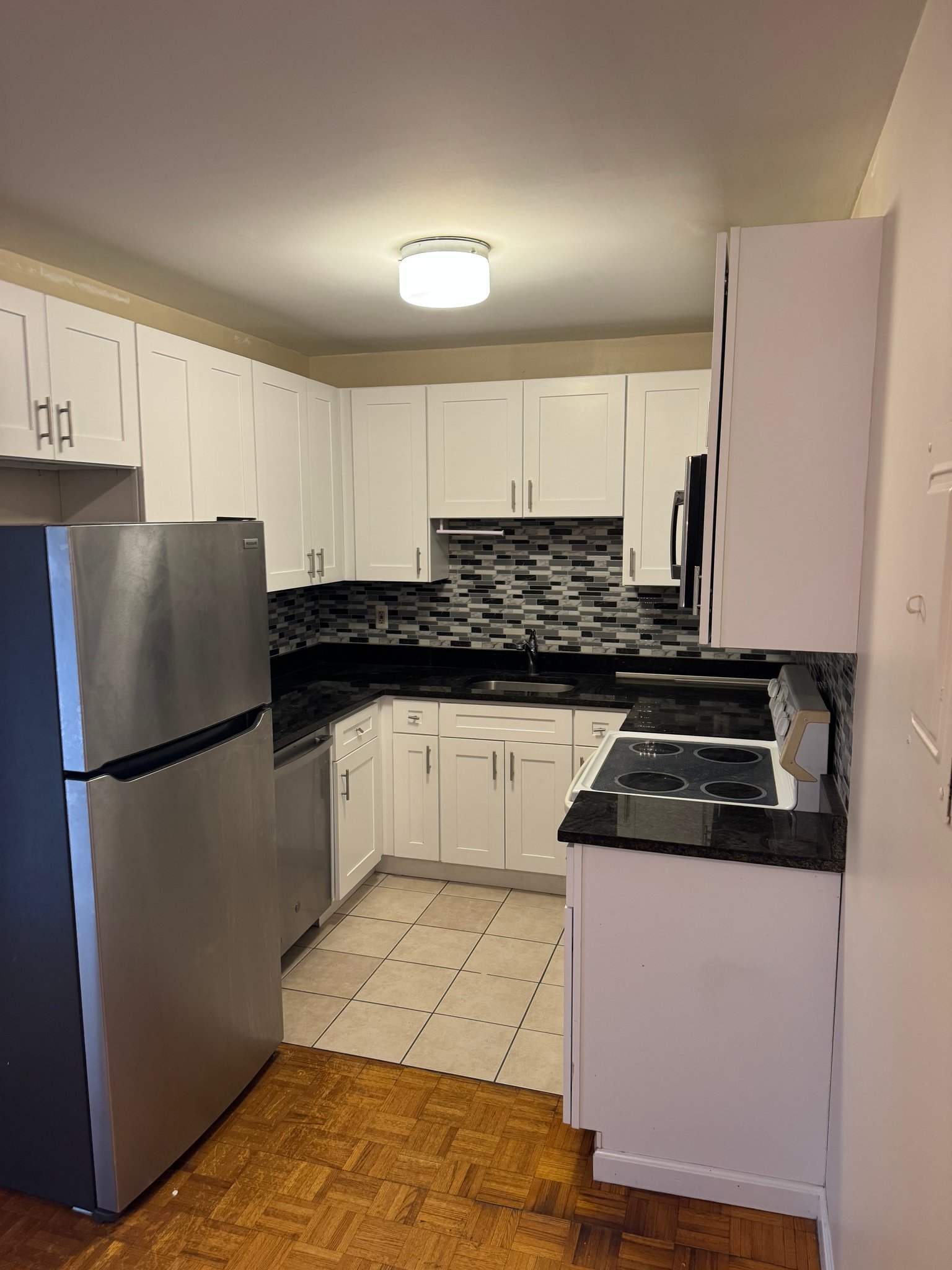 Norwalk Apartment: 65 Winfield St