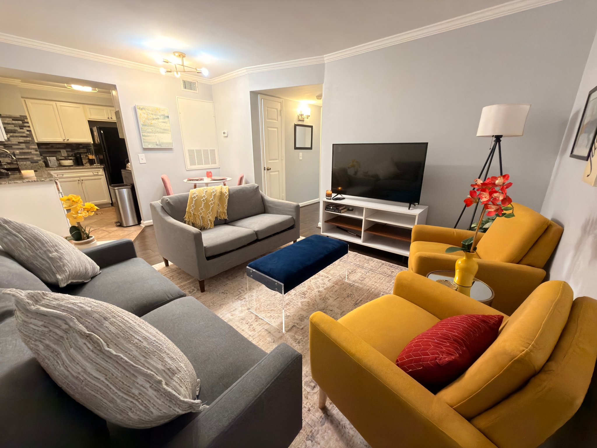 NASHVILLE Apartment: 2325 ELLISTON PL