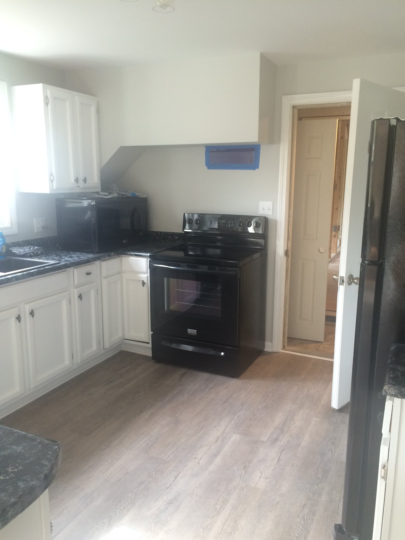 Gray Apartment: 10 Beehive Dr