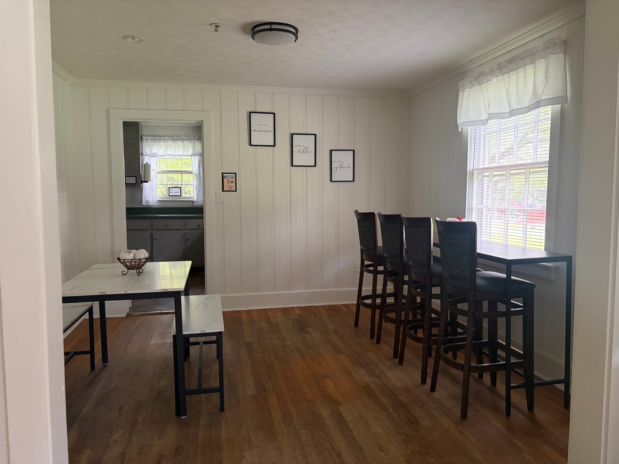 Jonesboro Single Room: 298 Main Street
