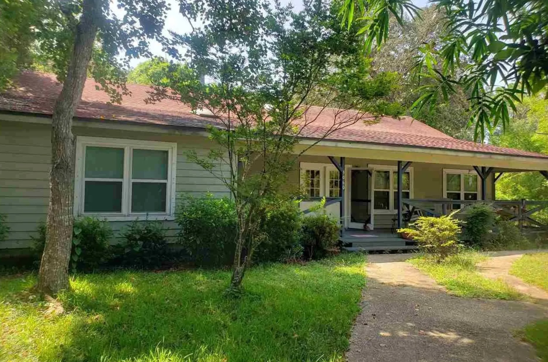 PENSACOLA House: 3060 Robertson Road