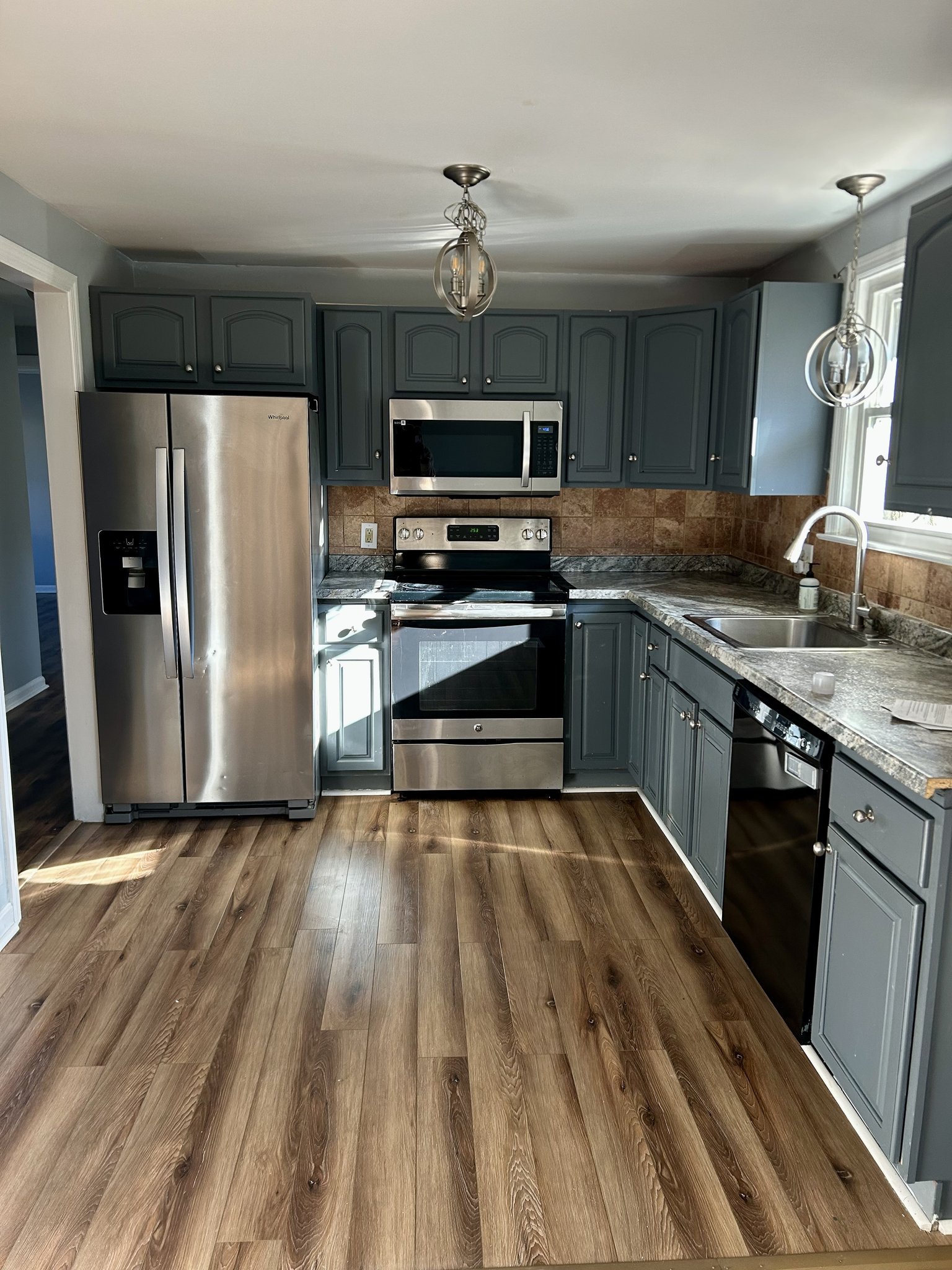 Lancaster House: 936 Imperial Dr