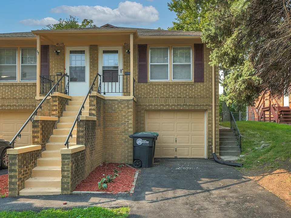 Omaha Townhome: 4611 Wakeley St