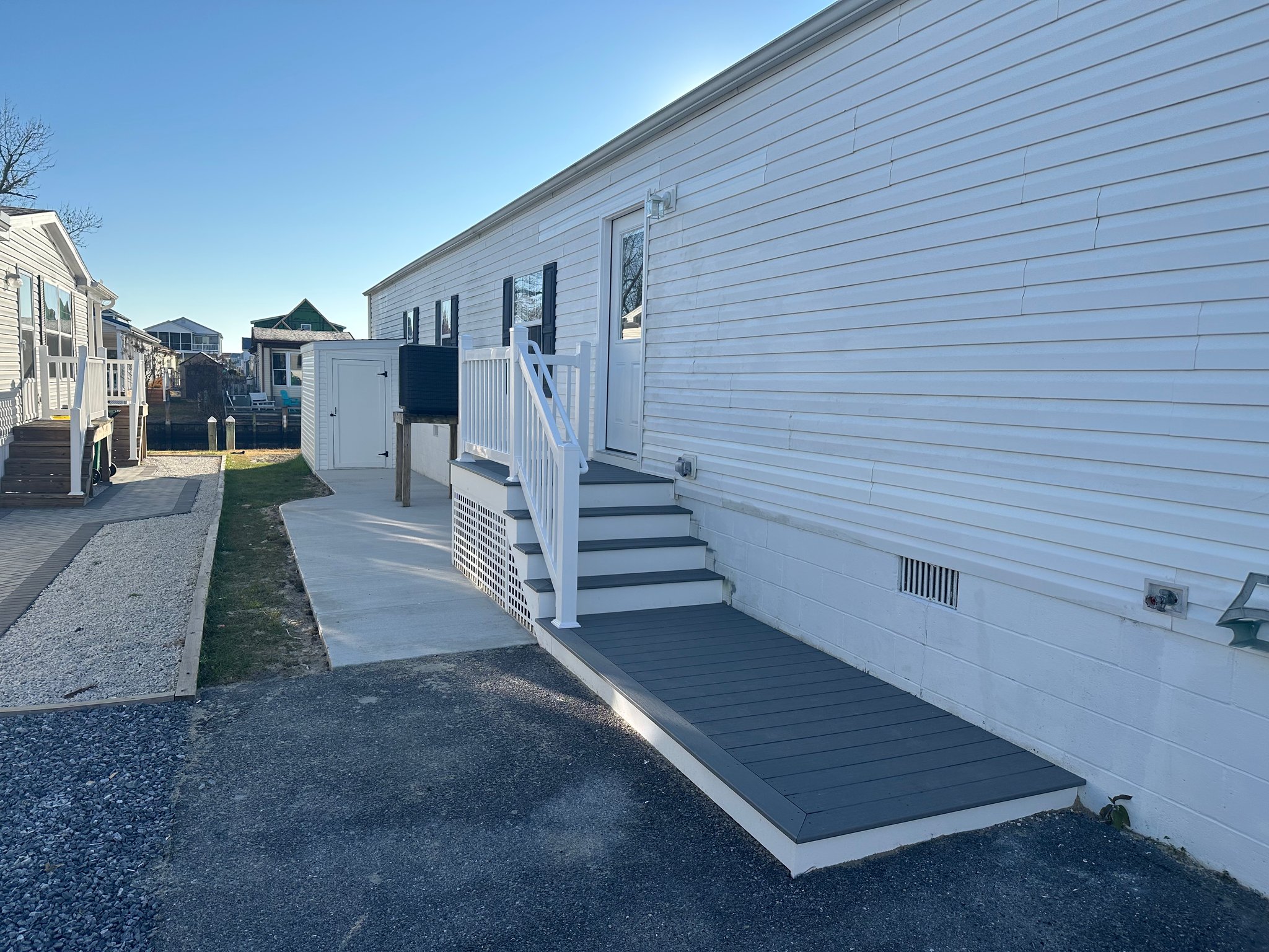 Selbyville House: 37018 Laws Point Road