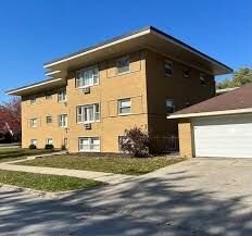 Calumet City Condo: 148 166th