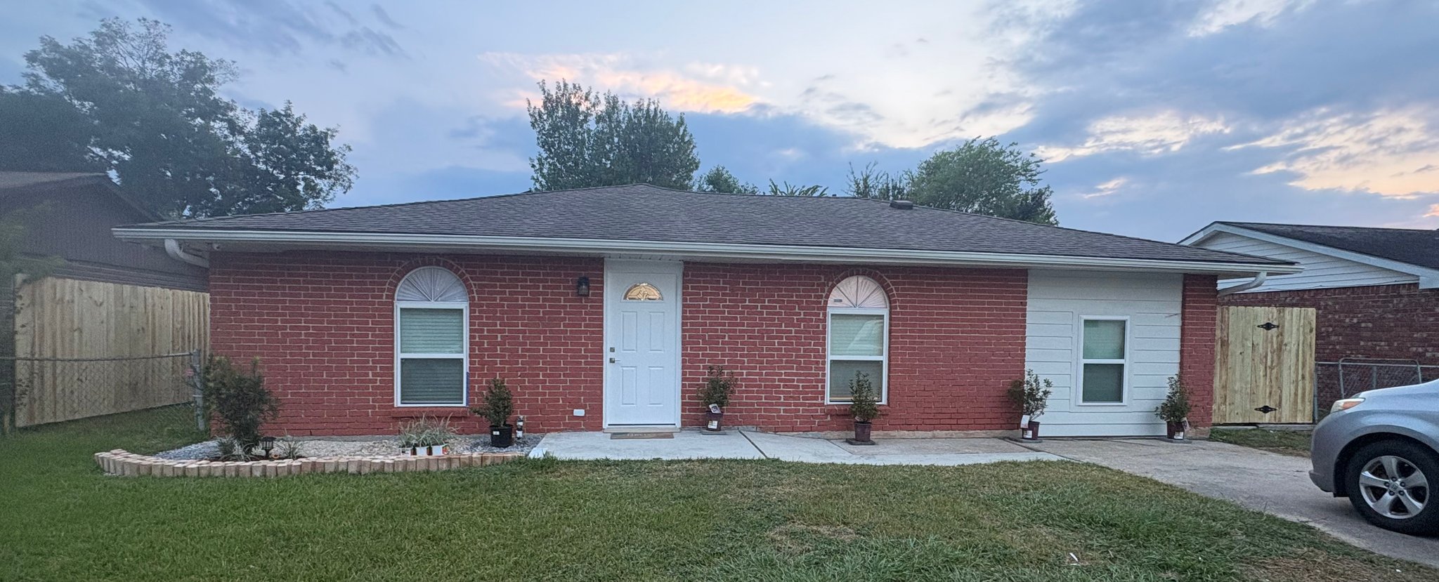 Westwego House: 908 N Clark Ln