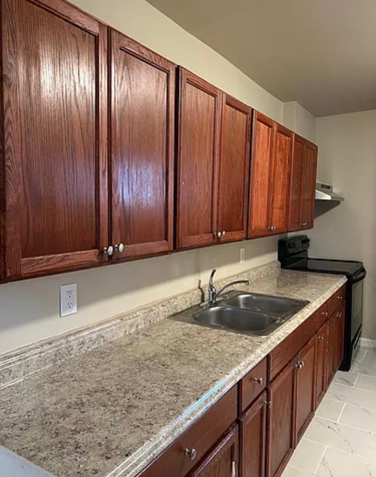 Allentown House: 417 1/2 E Court St