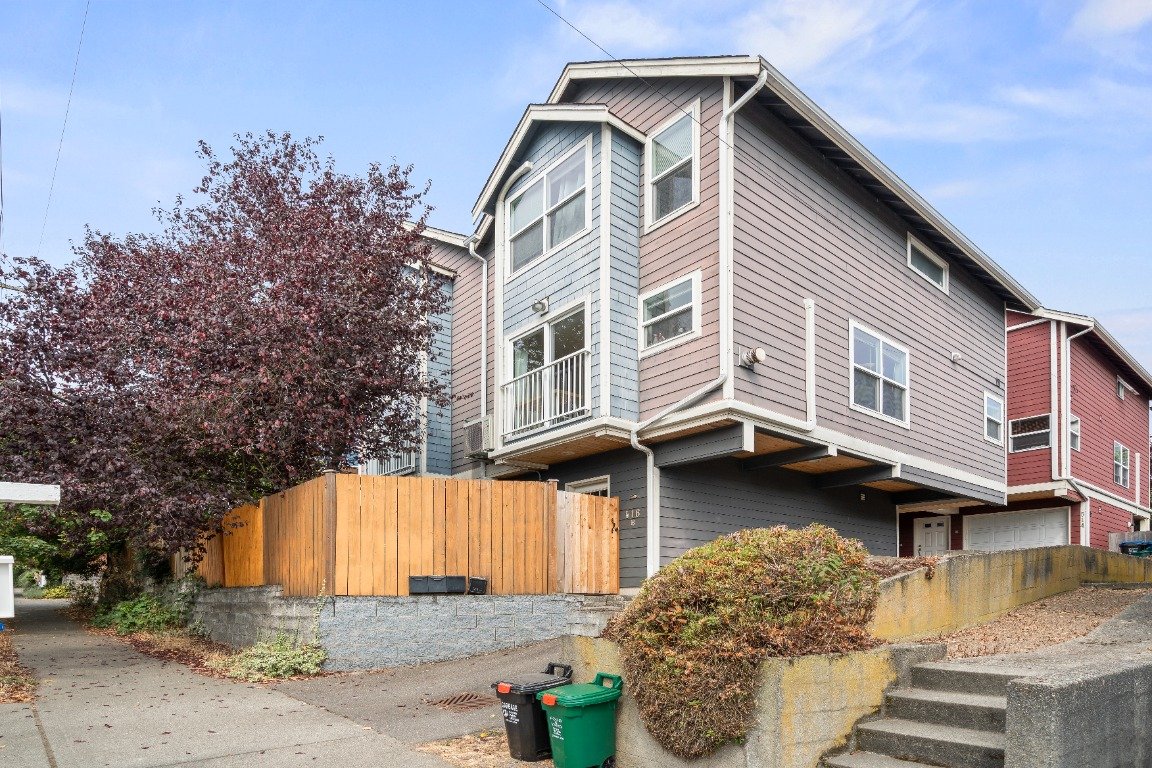 Seattle Townhome: 516 N 46th St