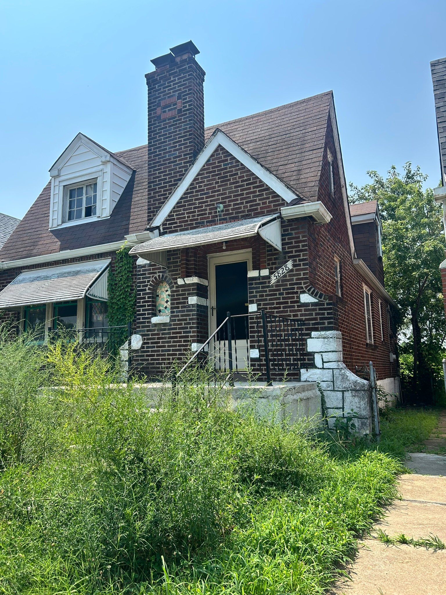 St Louis House: 5828 Ferris Ave