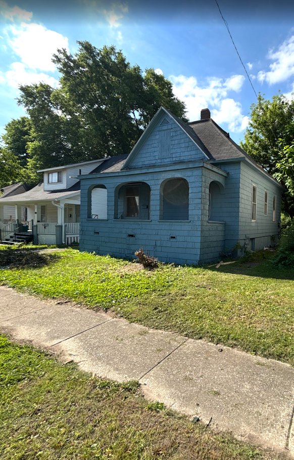 Decatur House: 1143 E Cleveland Ave