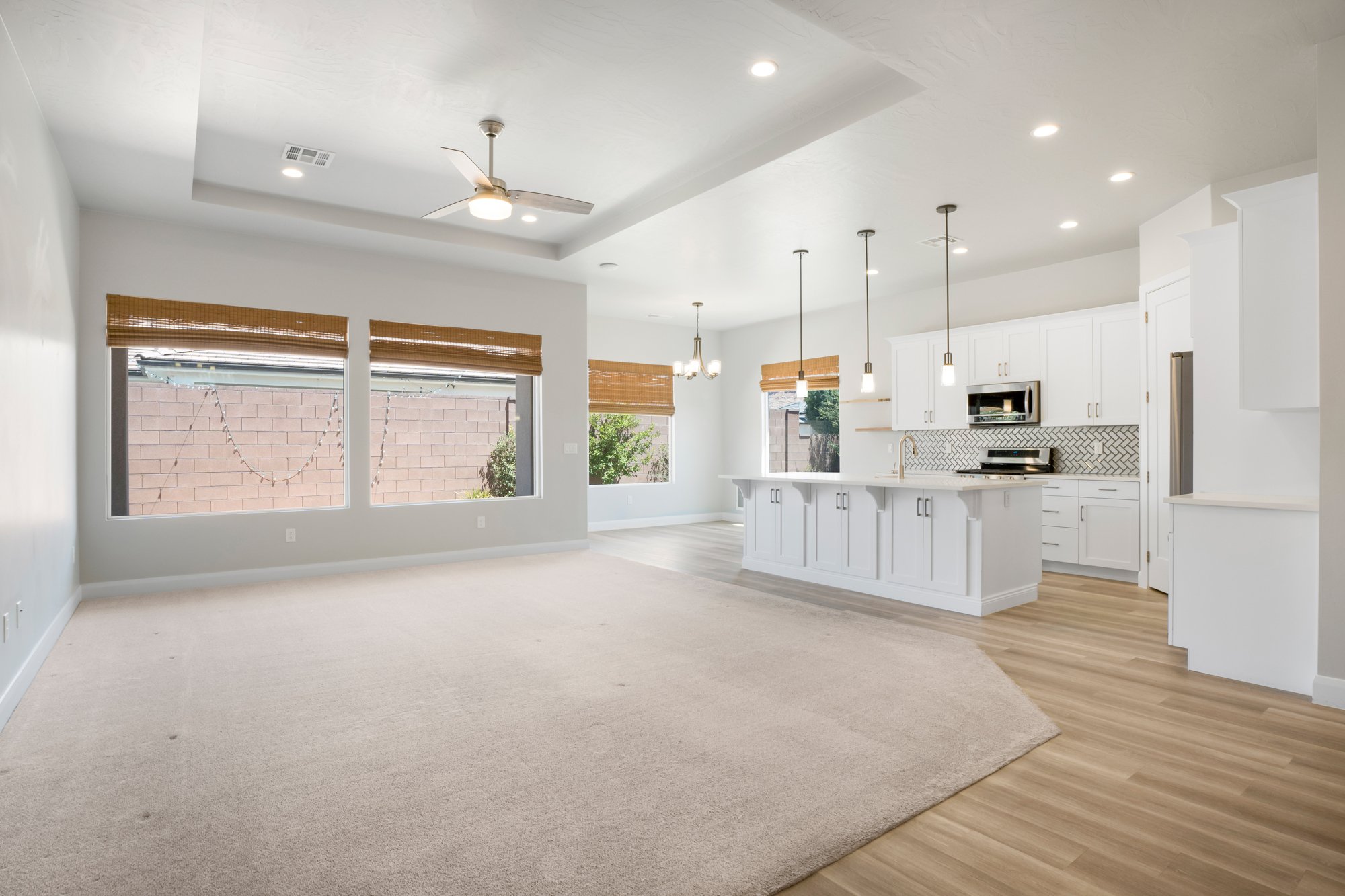 Washington House: 1317 E Gordon Ln