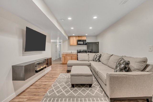 Lehi Apartment: 975 E 2125 N