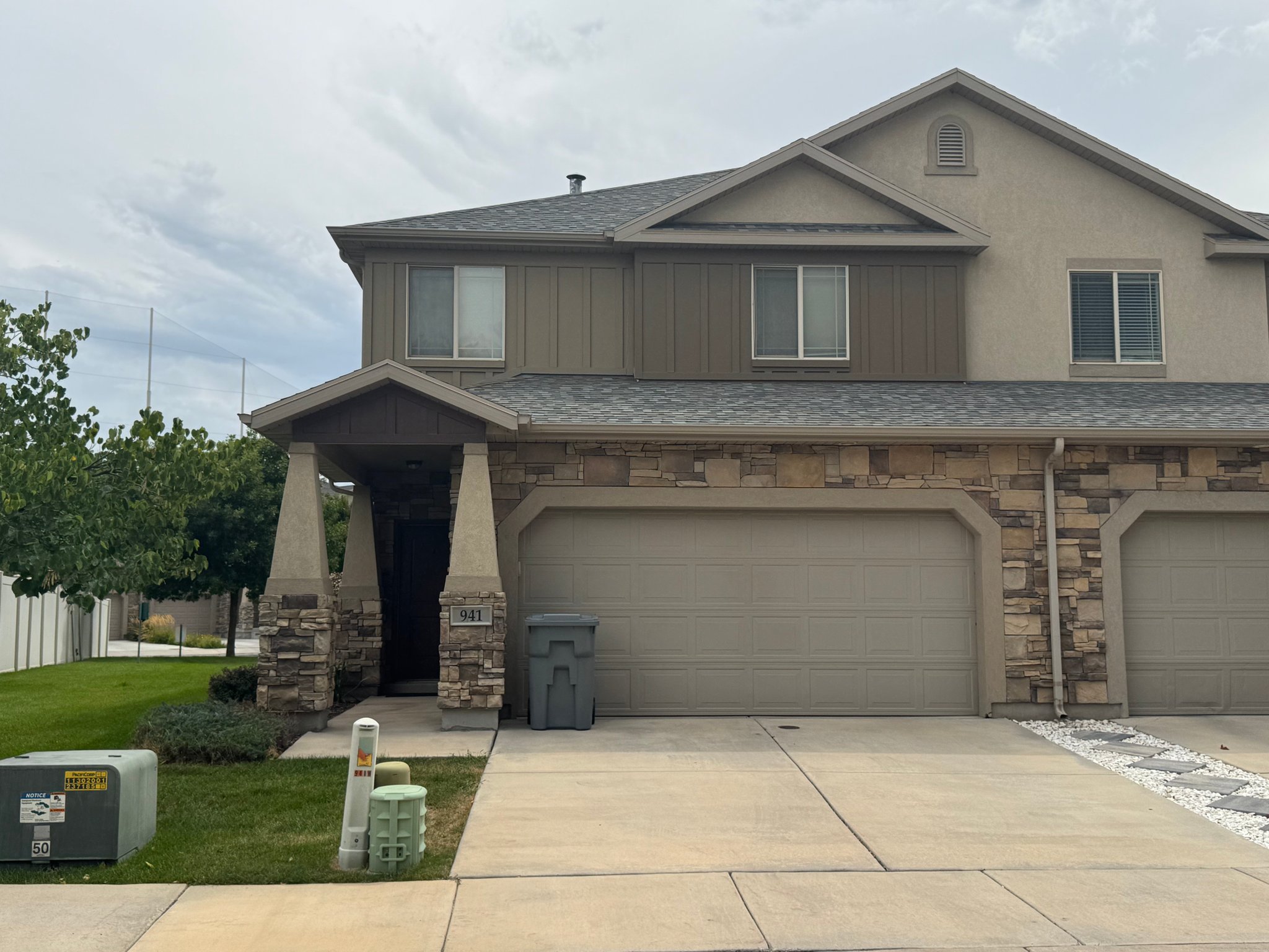 Midvale Townhome: 941 W Village Bend Ln