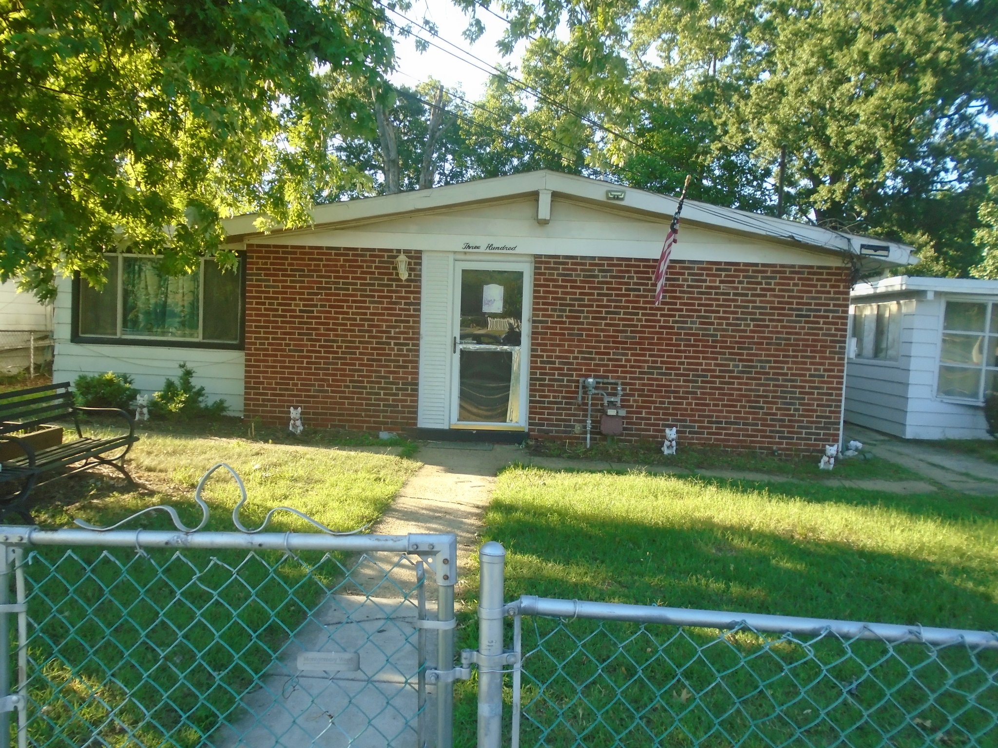 Glen Burnie House: 300 Gloucester Dr
