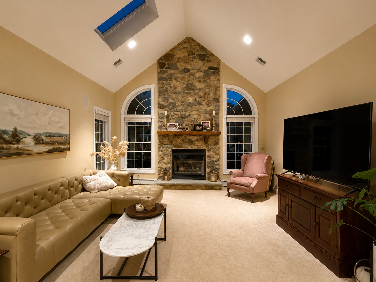 Allentown House: 6110 Palomino Dr