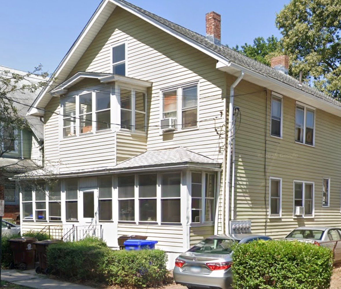 Middletown Apartment: 152 Grand St