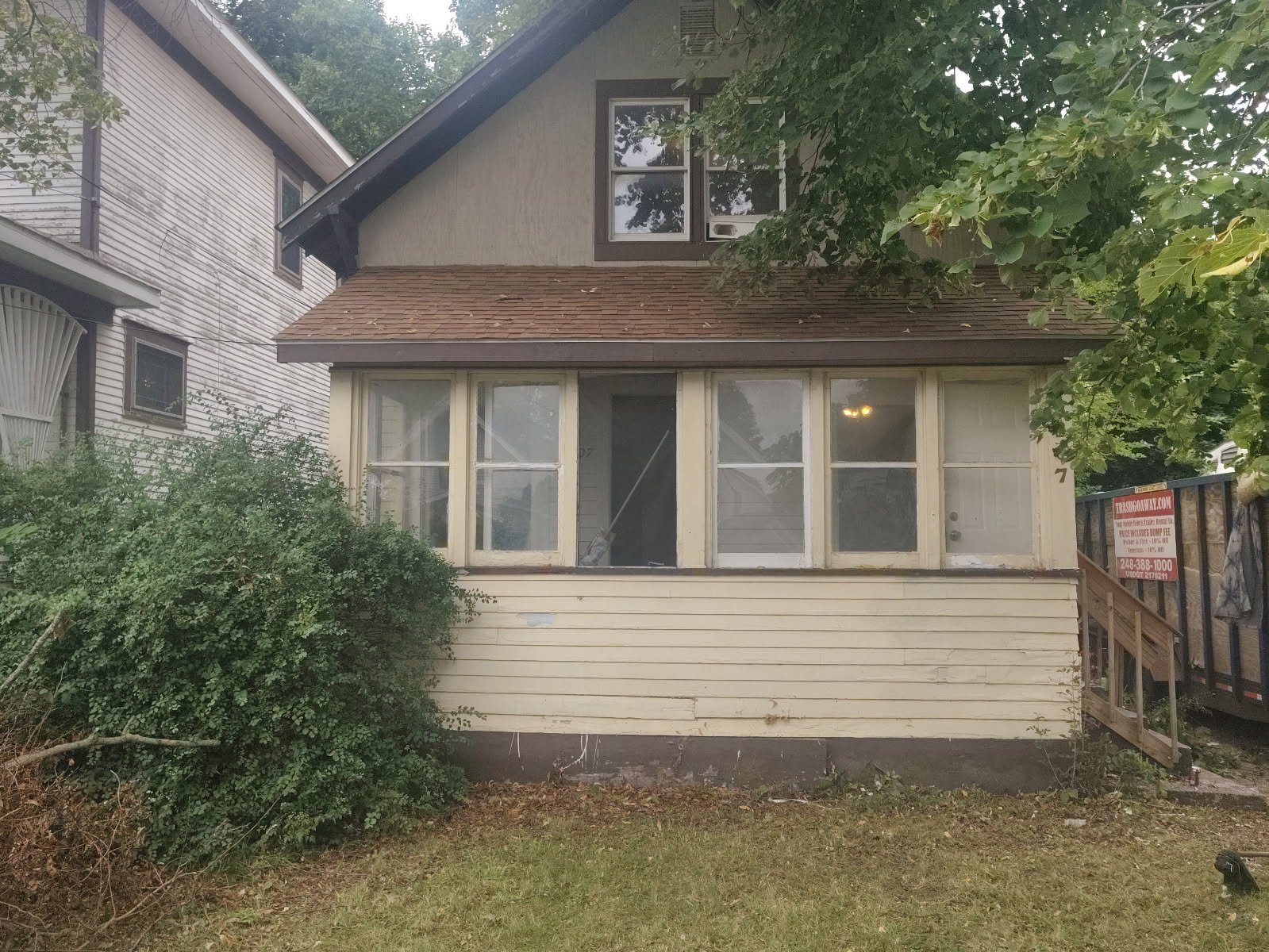 Lansing House: 1207 Pulaski St