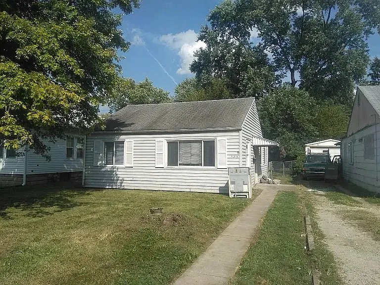 Indianapolis House: 523 S Drexel Avenue