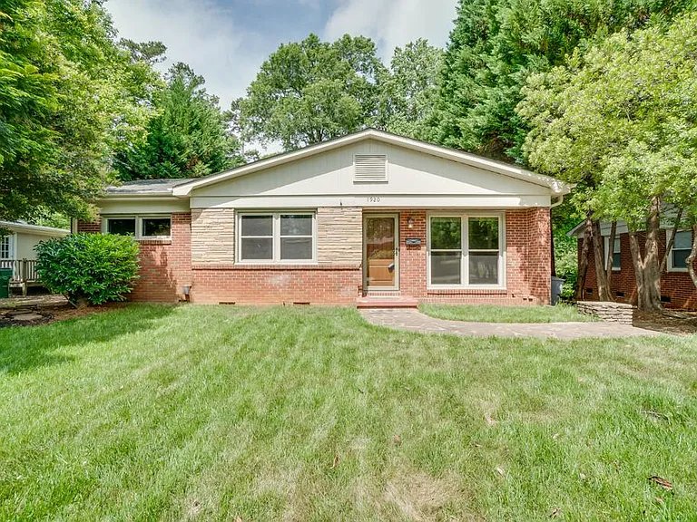 Charlotte House: 1920 Kilborne Dr