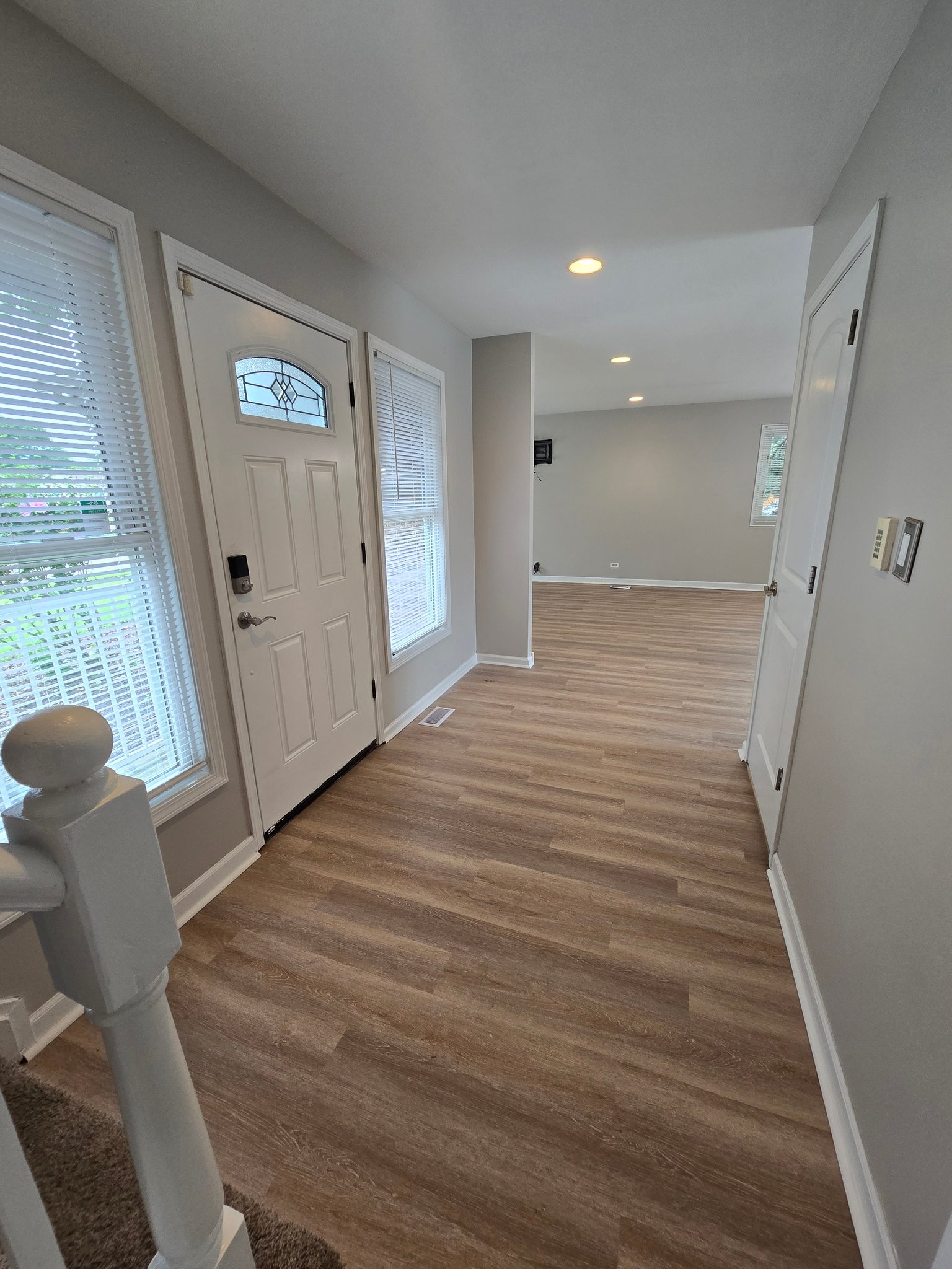Glendale Heights House: 1939 Woodside Lane