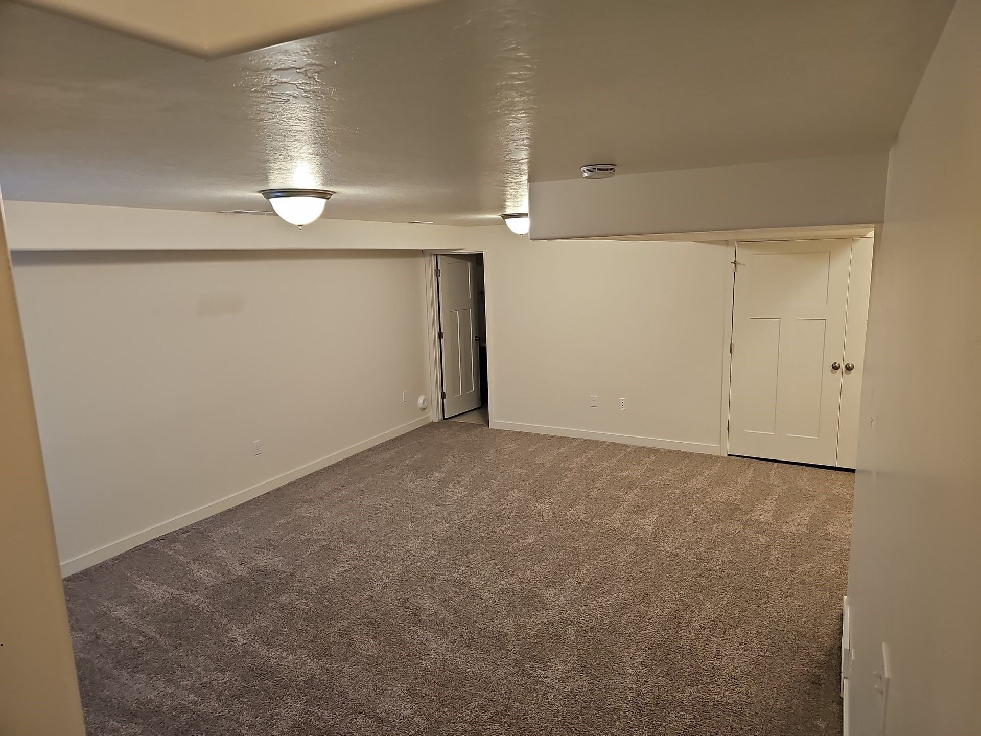 Riverton Townhome: 14912 S Thunder Horse Ln