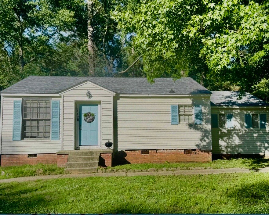 Jackson House: 3740 Hines Ave