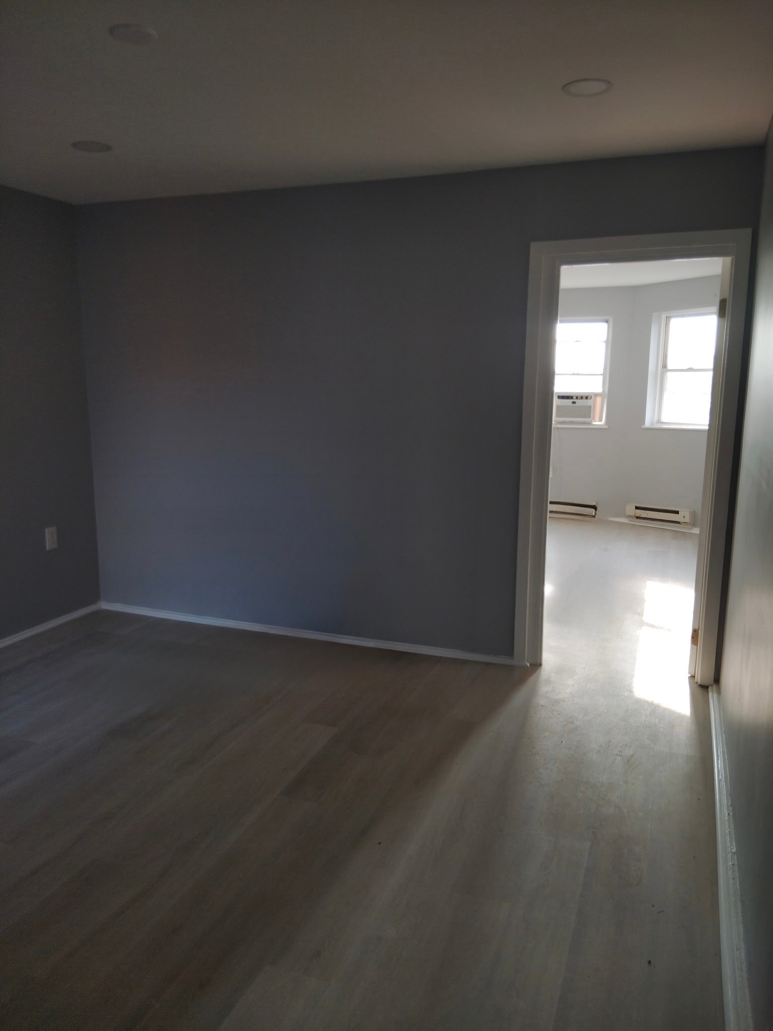 Philadelphia Apartment: 2135 S 8th St