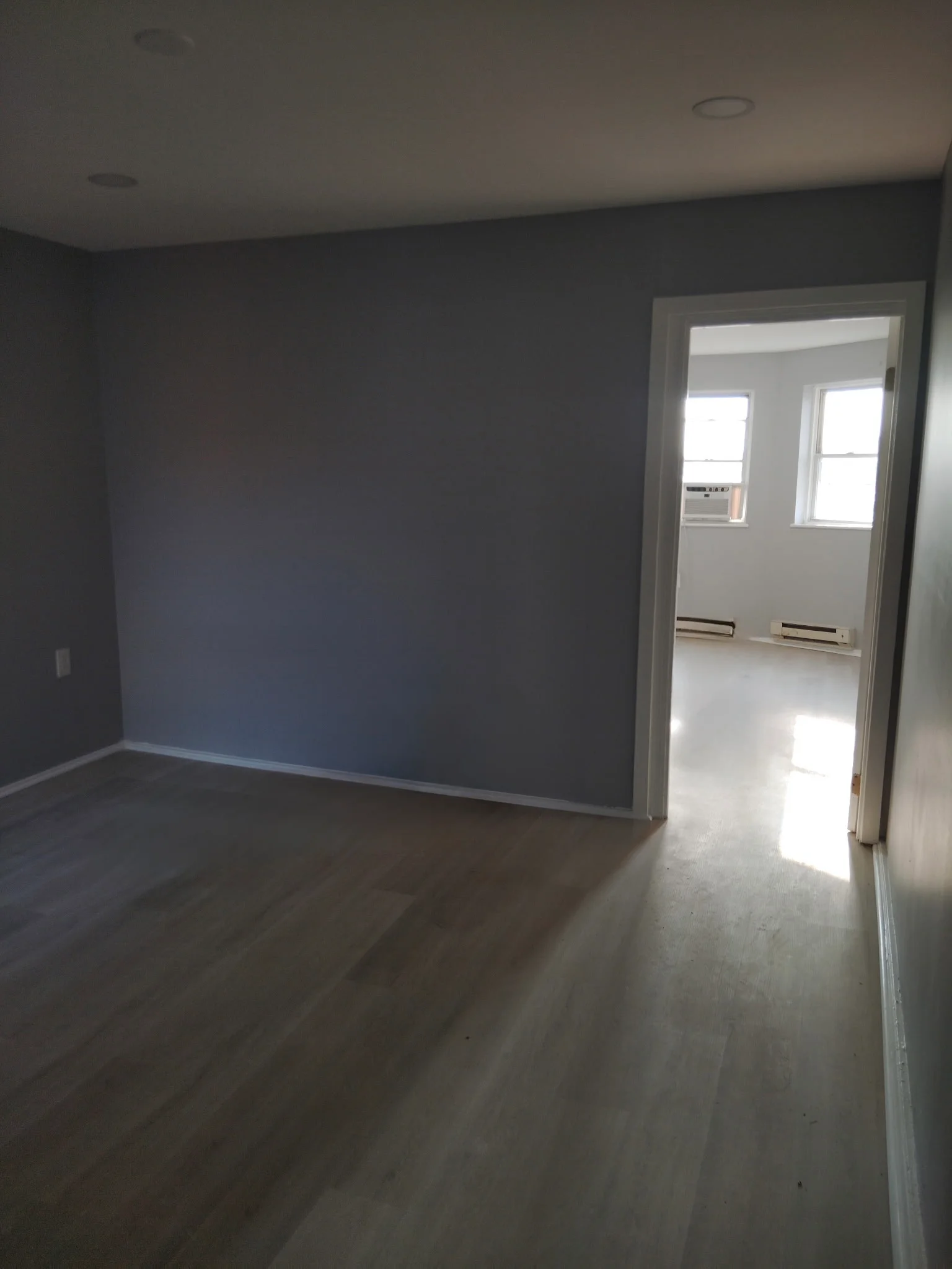 1 Bedroom Apartment – 2135 S 8th St, Philadelphia, PA