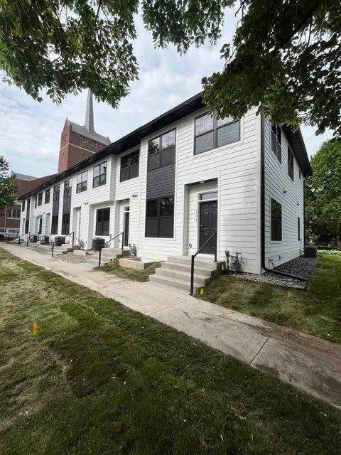St Paul House: 1984 Marshall Avenue