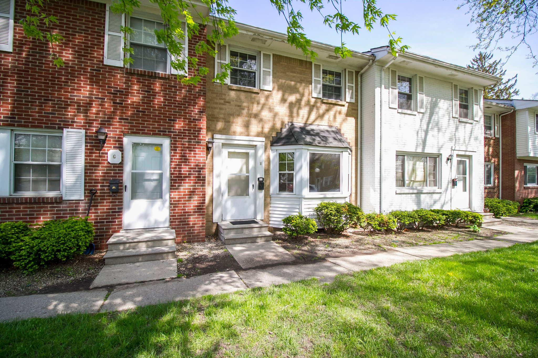 Toledo Townhome: 2731 Glendale