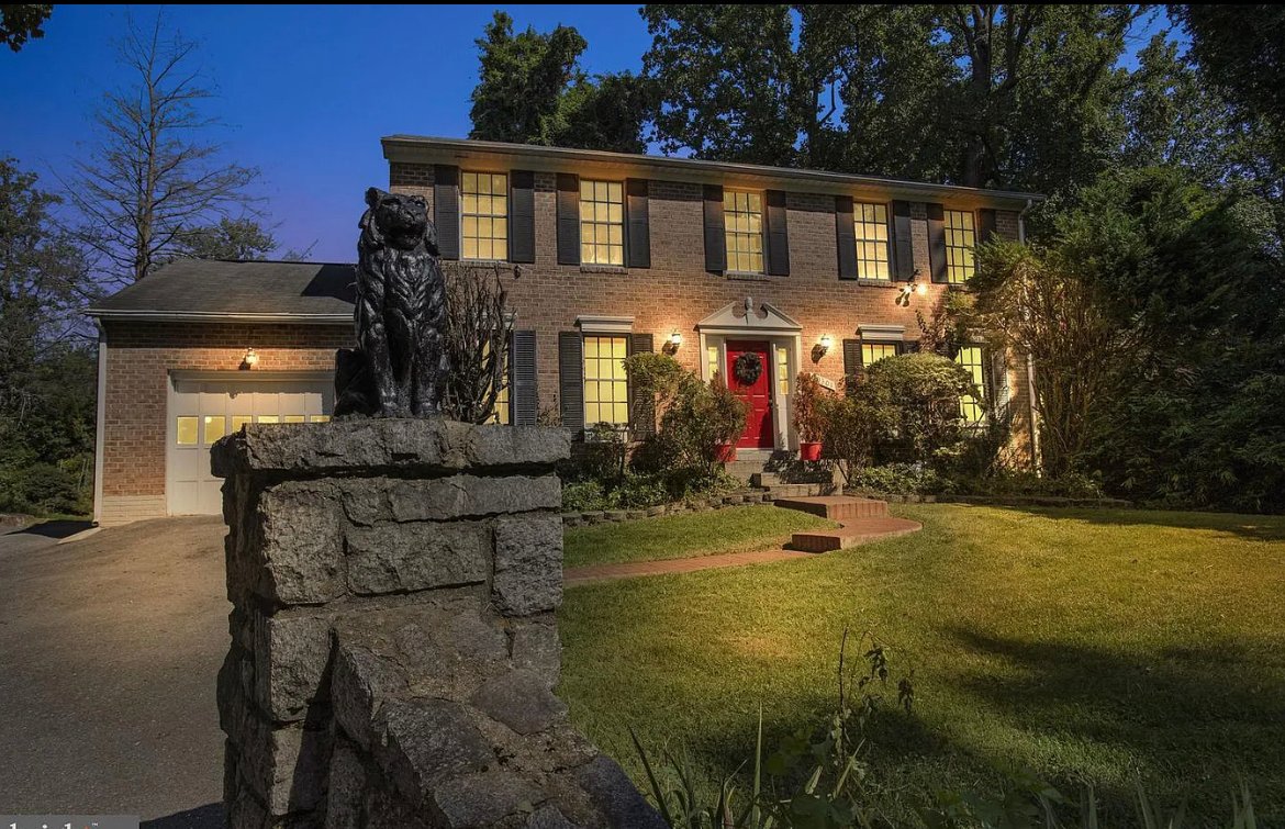 Silver Spring House: 10000 Naglee Rd