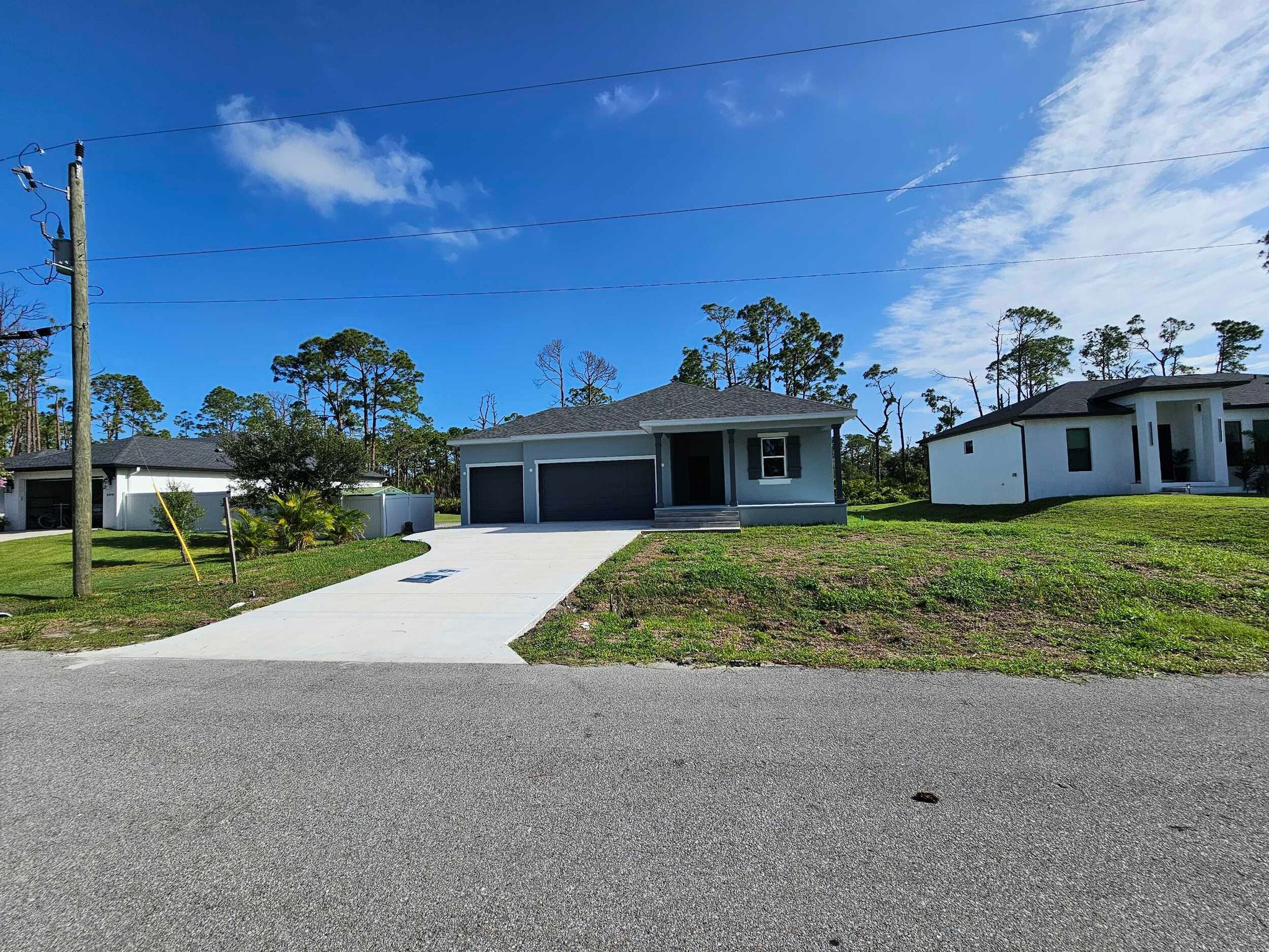 Port Charlotte House: 12094 Chapman Ave