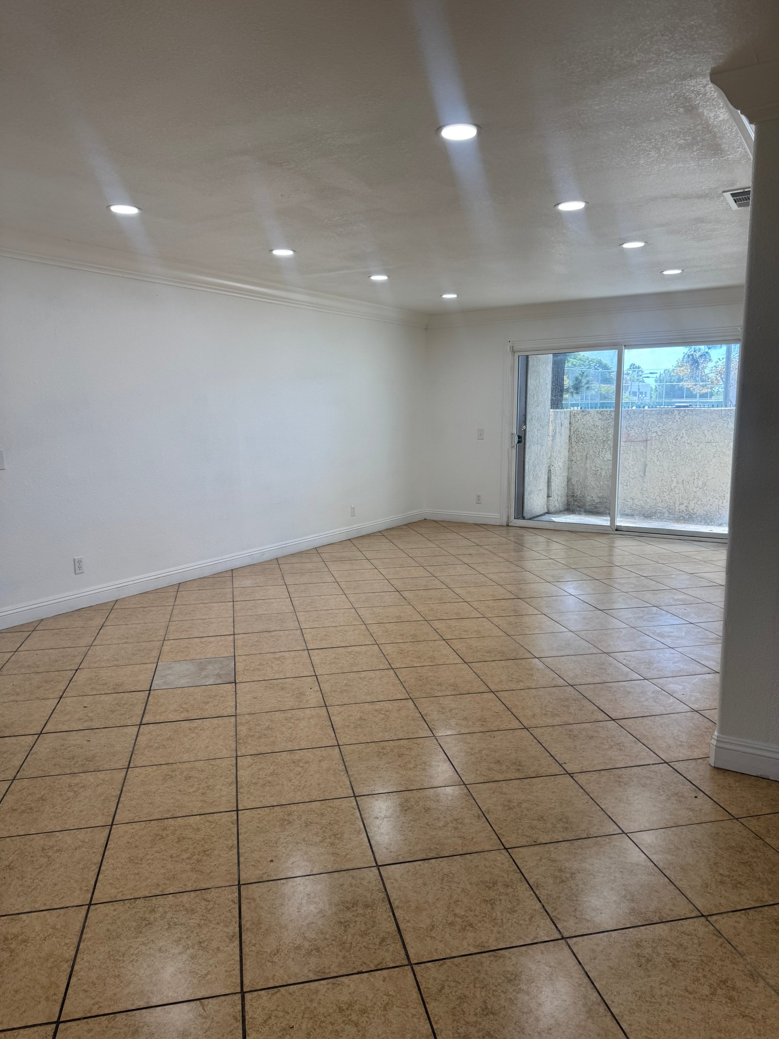 Santa Ana Condo: 721 W 1st