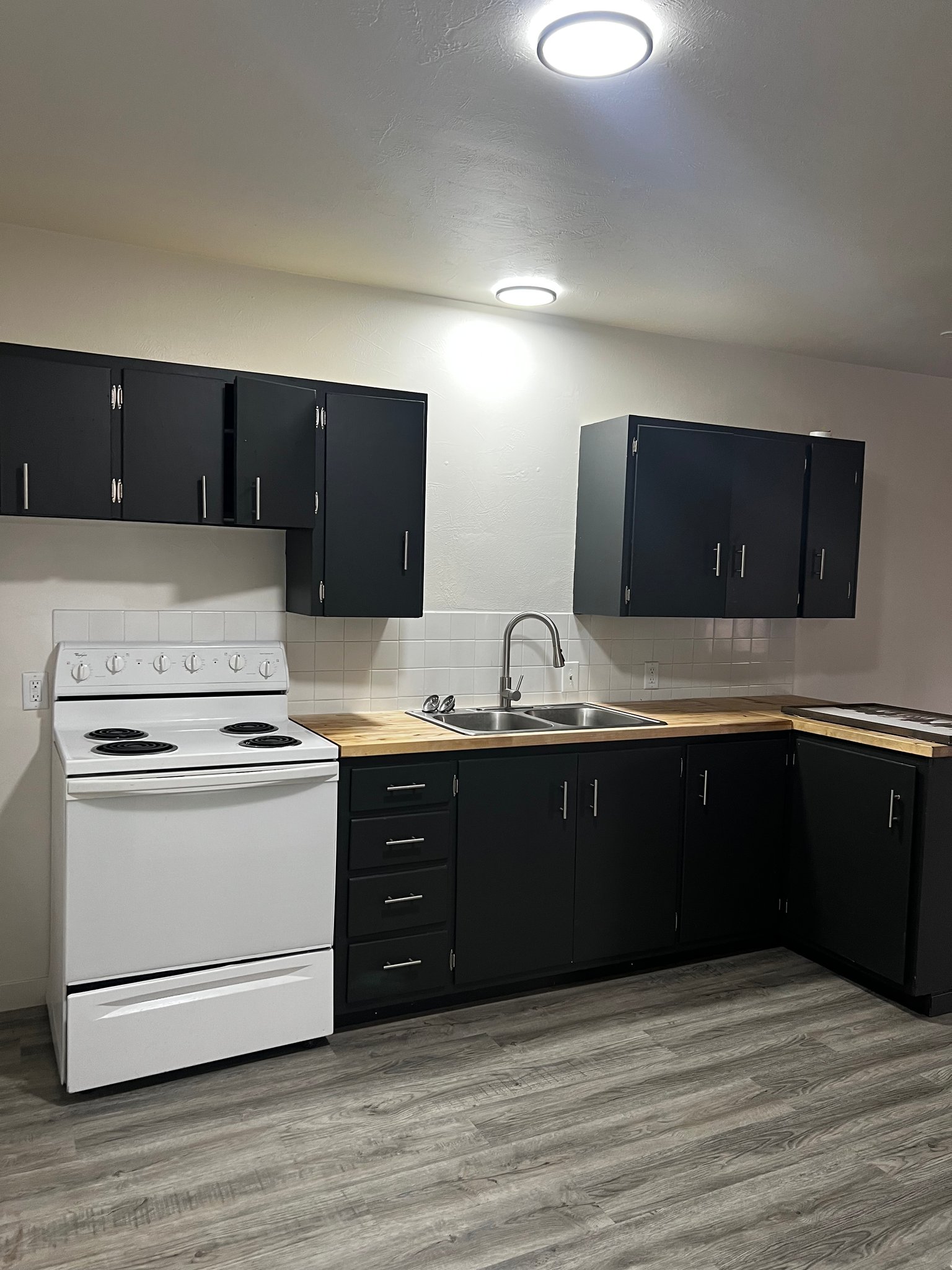 Cheyenne Apartment: 1005 East 20th Street