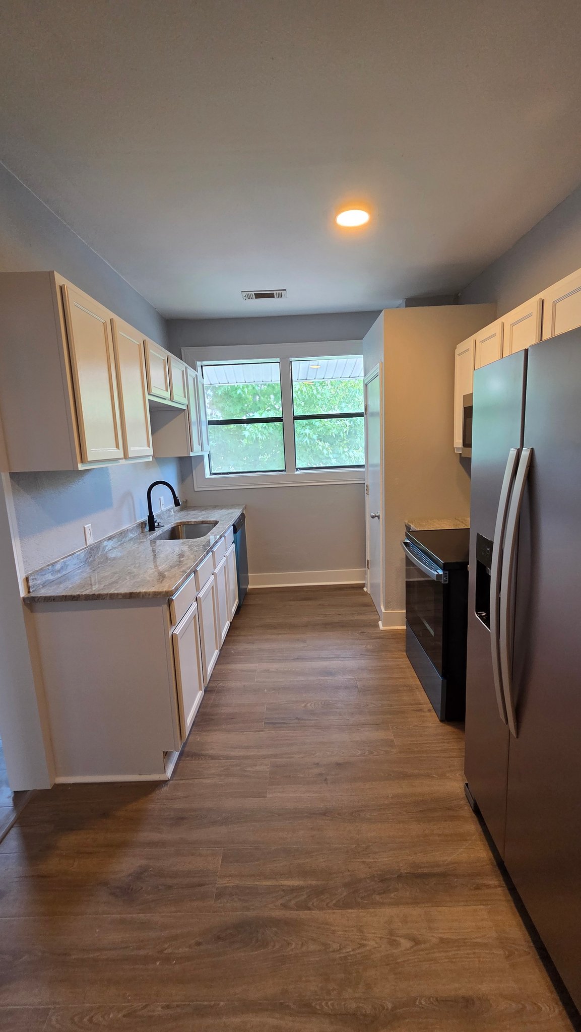 Little Rock Multiplex: 3421 w 12th street unit A