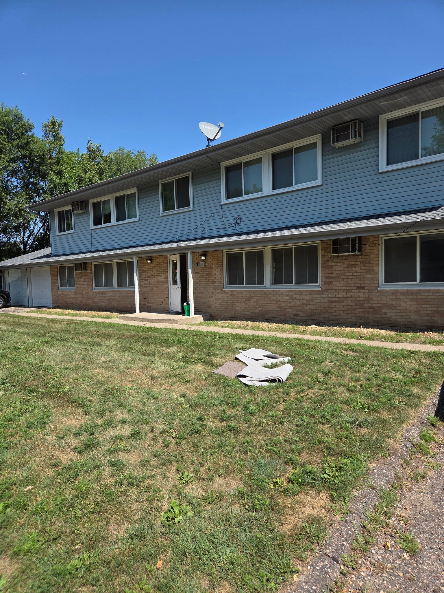 Minneapolis Apartment: 1716 E 80th St