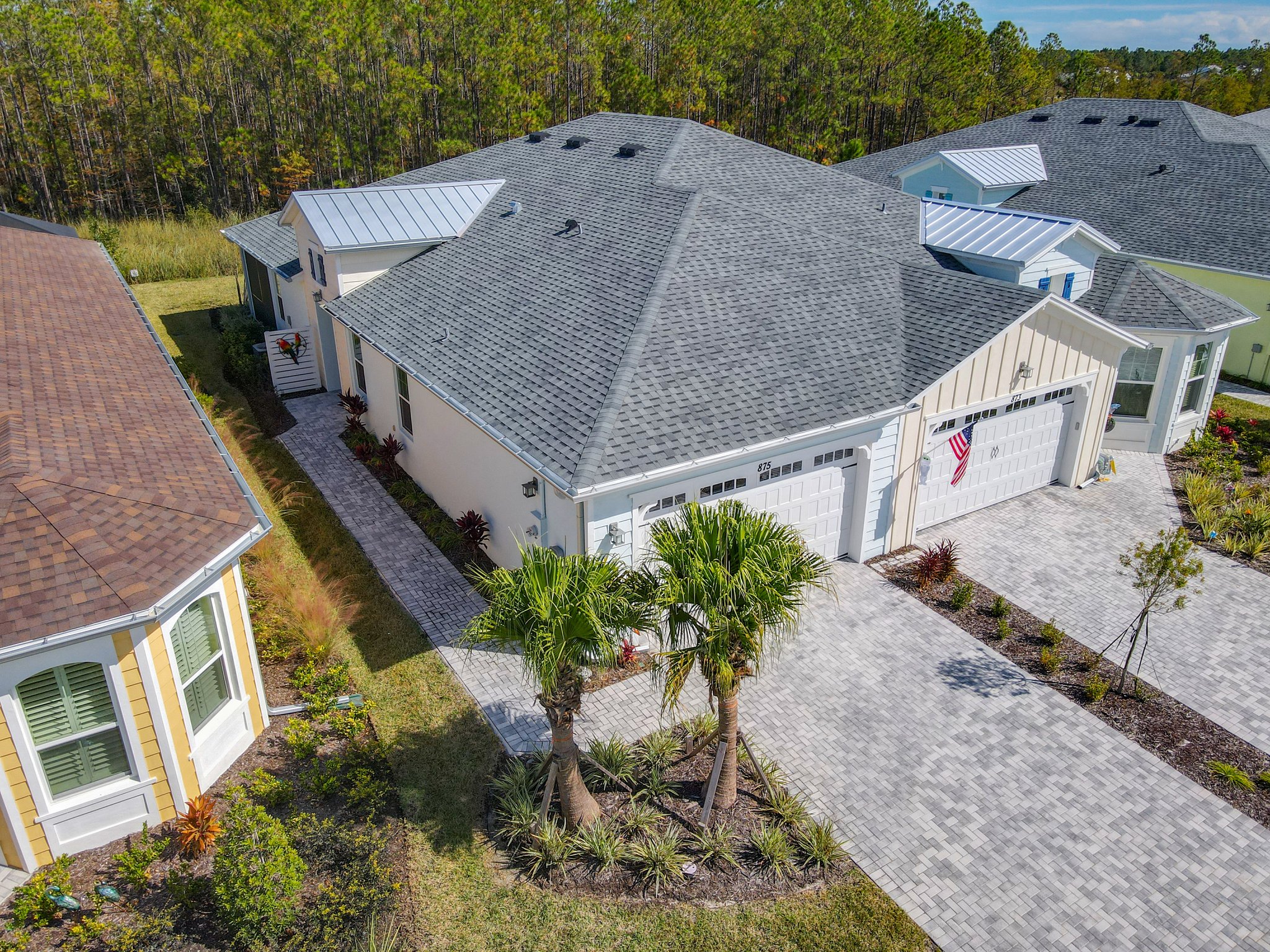 Daytona Beach Townhome: 875 Coral Reef Way