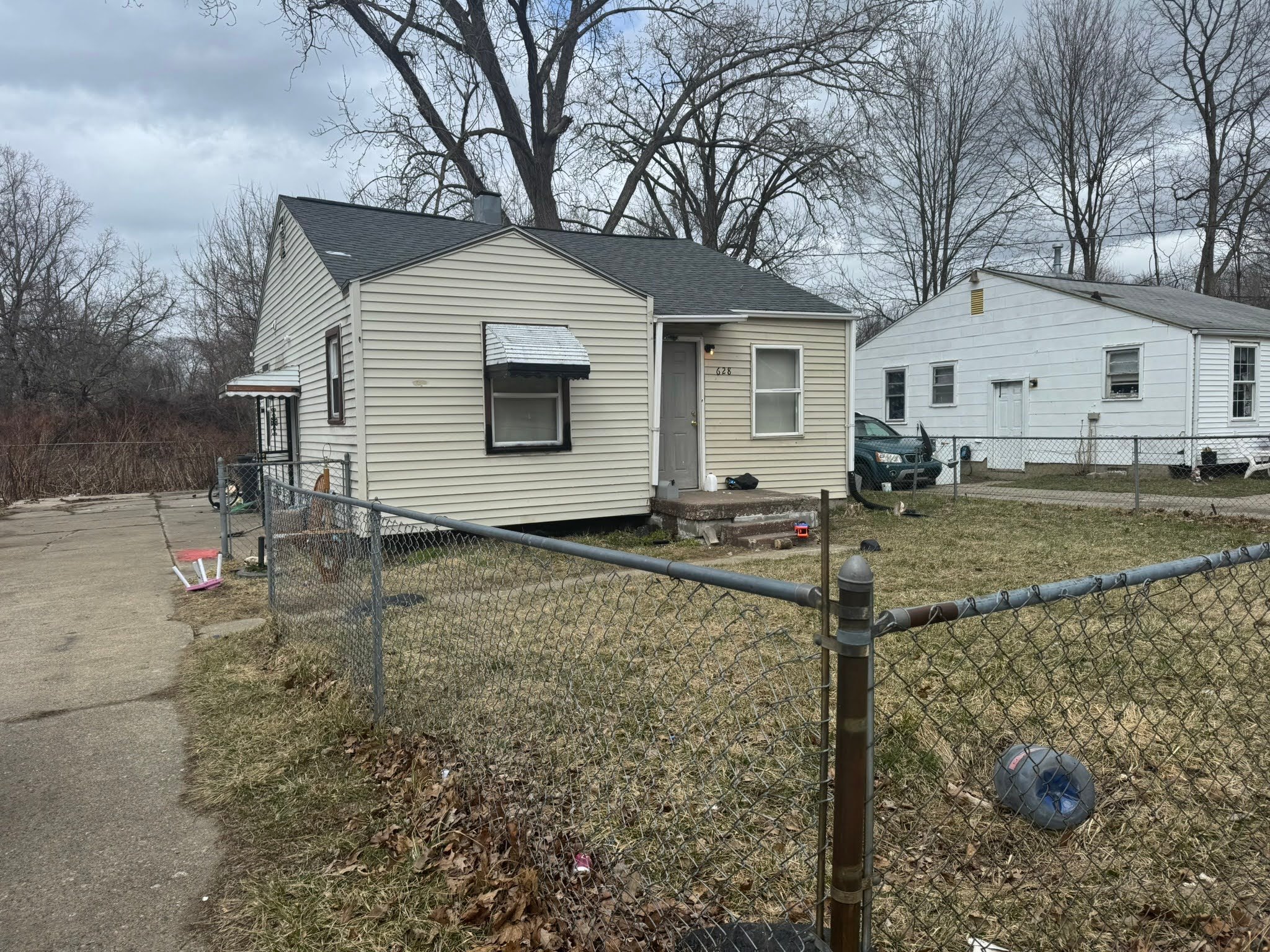 Flint House: 628 W Home Ave