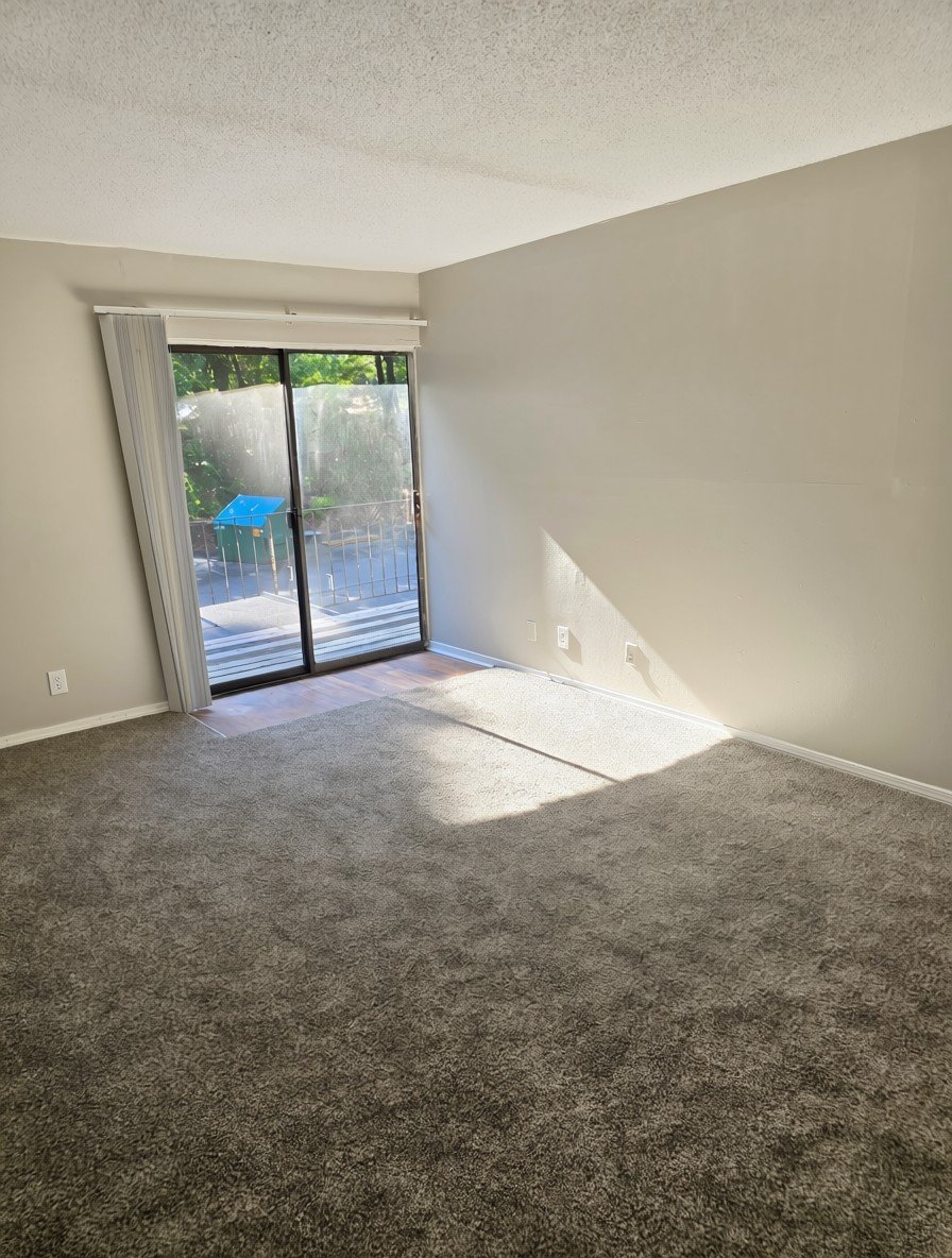 Mobile Apartment: 0 Dauphin Street